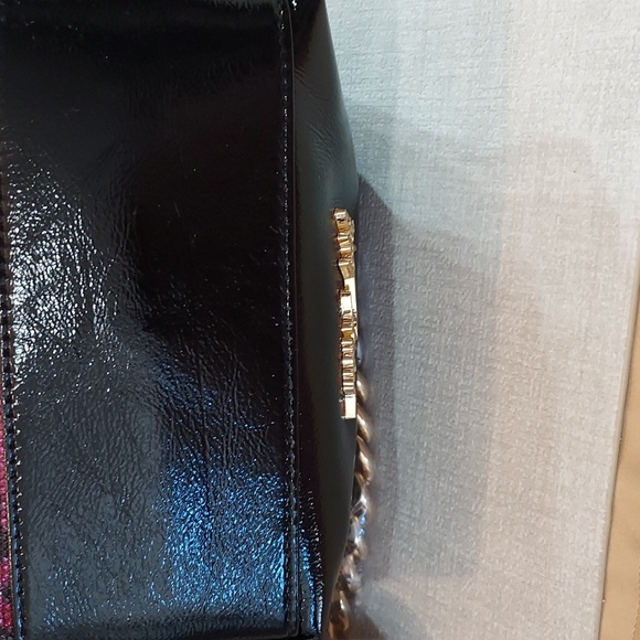 Betsey Johnson Pink & Leopard chain link / gold & silvertone crossbody - Picture 7 of 7